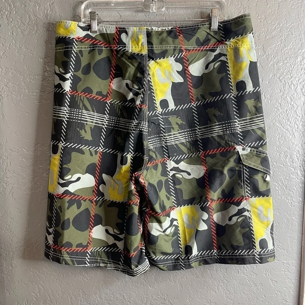 Non Stop Sofich men Camo drawstring size 38 swim shorts